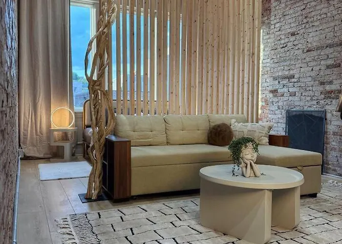 Apartment Cozy King Escape Free Parking Pittsburgh