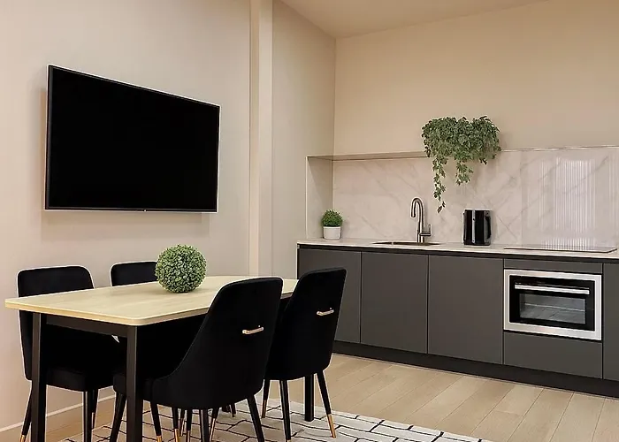 Apartment Cozy King Escape Free Parking *